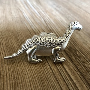 Dinosaur drawer knobs / Dinosaur cabinet / Gothic Home Decor / Animal Shaped drawer knobs / Furniture Hardware,Z-342