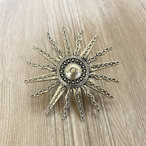 Old Gold Sun Flower drawer knobs / Sun Flower cabinet / Gothic Home Decor / Flower Shaped drawer knobs / Furniture Hardware,Z-500