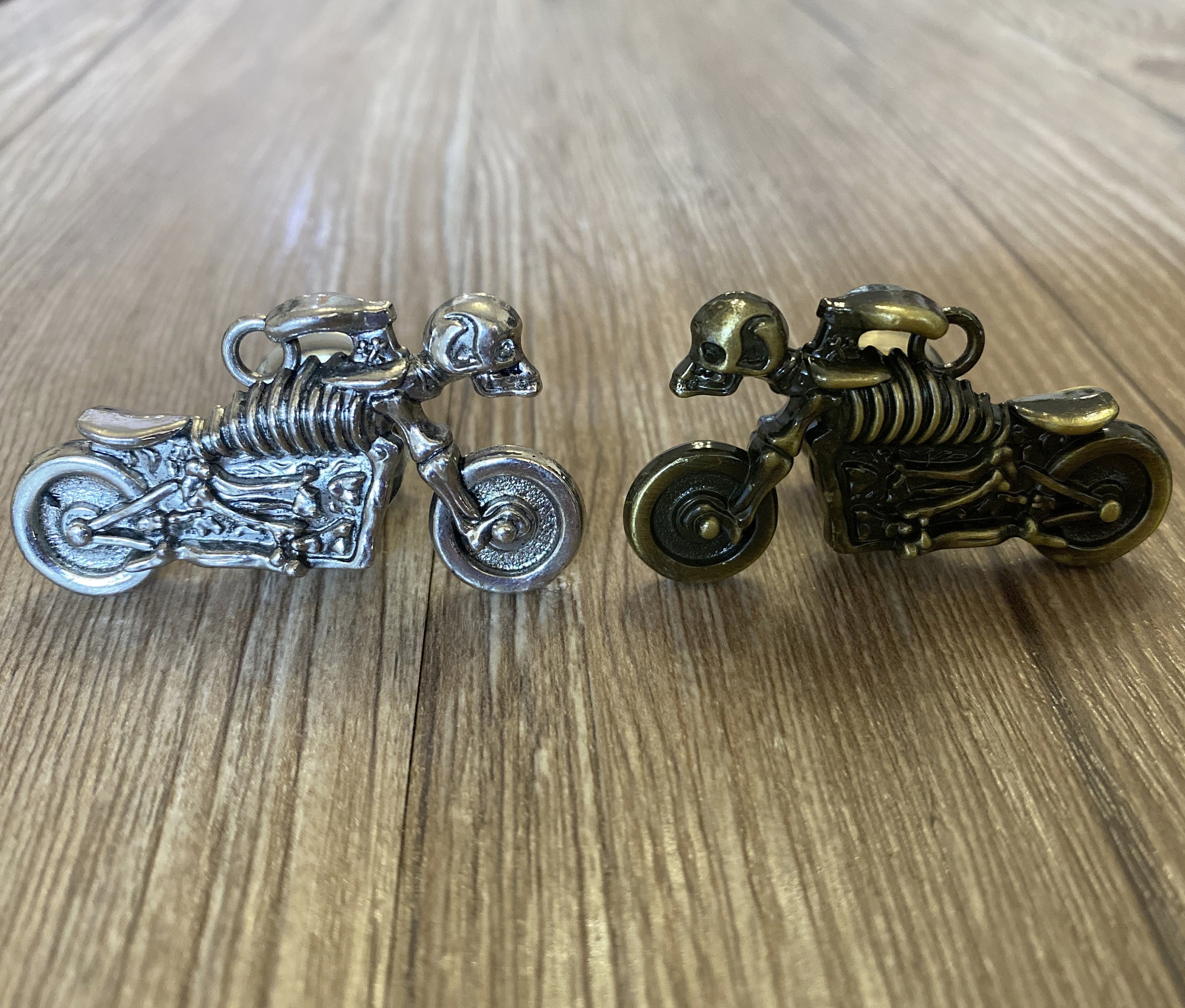 Motorcyclists drawer knobs / Motorcyclists Cabinet / Gothic Home Decor / Skull Shaped drawer knobs / Furniture Hardware,Z-708