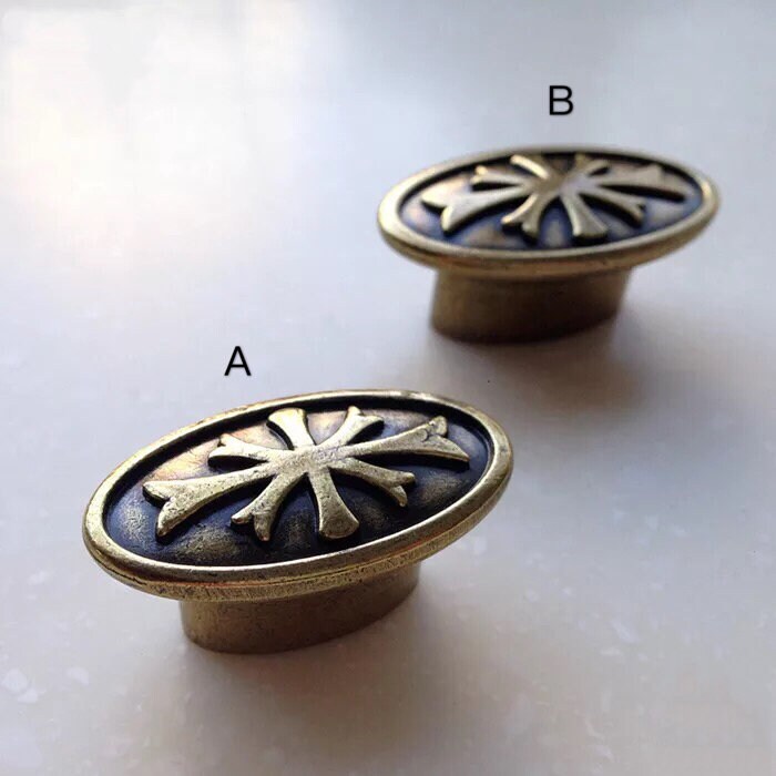 Vintage Chic Oval Gabinete Perillas de Dresser / Plata Antigua | Etsy