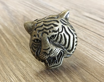 Tiger drawer knobs / Tiger Cabinet / Gothic Home Decor / Animal Shaped drawer knobs / Furniture Hardware,Z-202