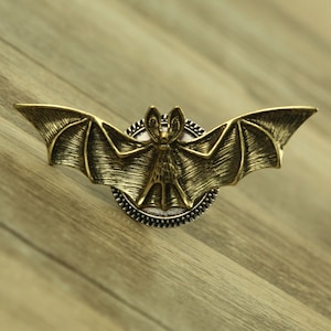 Bronze Bat drawer knobs / bat cabinet / Gothic Home Decor / Animal Shaped drawer knobs / Furniture Hardware,Z-031