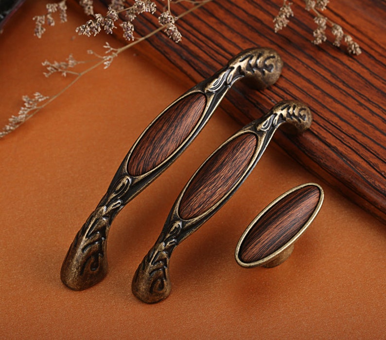 Vintage perillas de la cómoda gabinete de perillas vestidor | Etsy