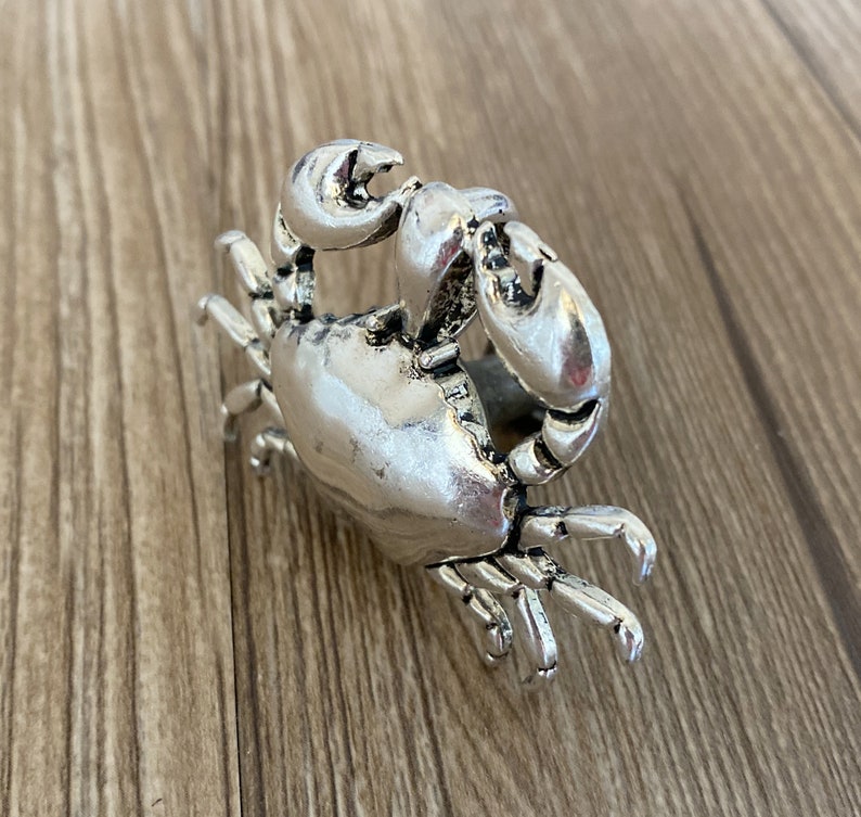 Crab Drawer Knobs / Crab / Gothic Home Decor / Animal Etsy