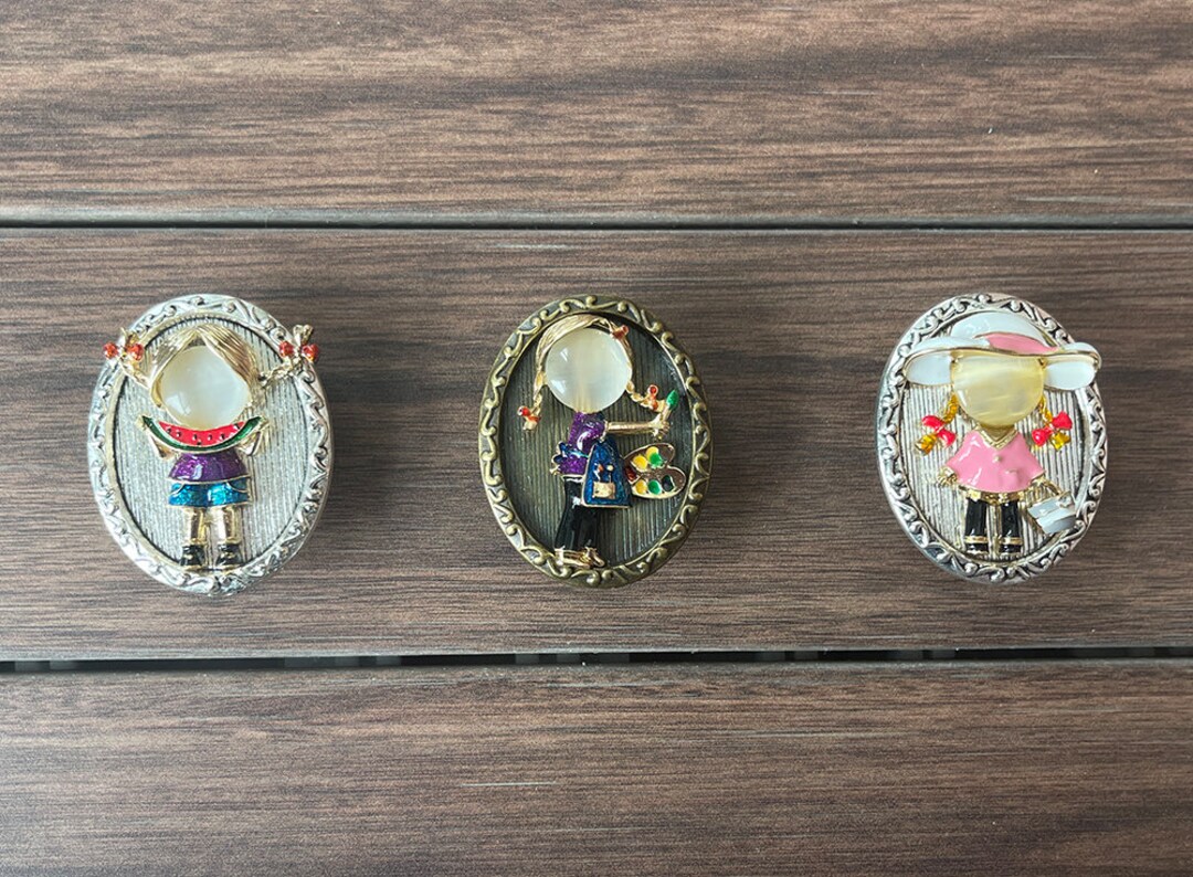 Enamel Cut Girl Drawer Knobs / Lovely Girl / Gothic Home Decor