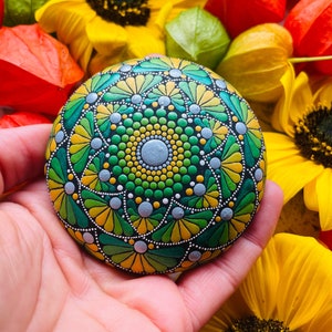 Hand Painted Mandala Stone (ceramic)- Meditation Stone - Hand Made - Painted Stones - Decorative - Dot Art