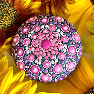 Handbemalter Mandala (Aus Keramik) - Meditationsstein - Handgemalt - Bemalte Steine - Dekorativ - Dot Art