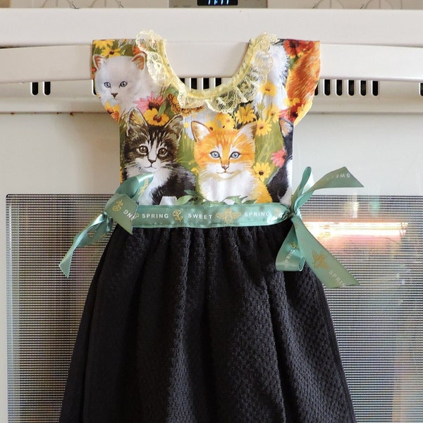 Cat Lovers Oven Door Towel Dress, Hanging Cat Kitchen Towel, Cute Hostess Gift, Kitty Cat Kitchen Decor