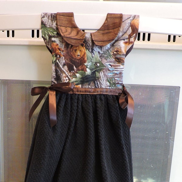 Rustic Bear Oven Towel Dress, Cabin Style Oven Door Dress, Hanging Tea Towel Dress, Housewarming Gift, Kitchen Decor