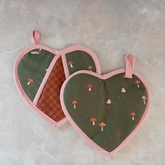Set of Two Mushroom Heart Potholders With Finger Pockets, Whimsical Cottagecore Oven Mitts, Pink Forest Green and Rust Country Kitchen Decor