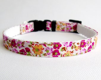 Pretty Floral Cat & Kitten Collar, Smooth shaped Buckle, Breakaway Cat Collar, 3 sizes, Breakaway Kitten Collar, Quick Release Safety Collar