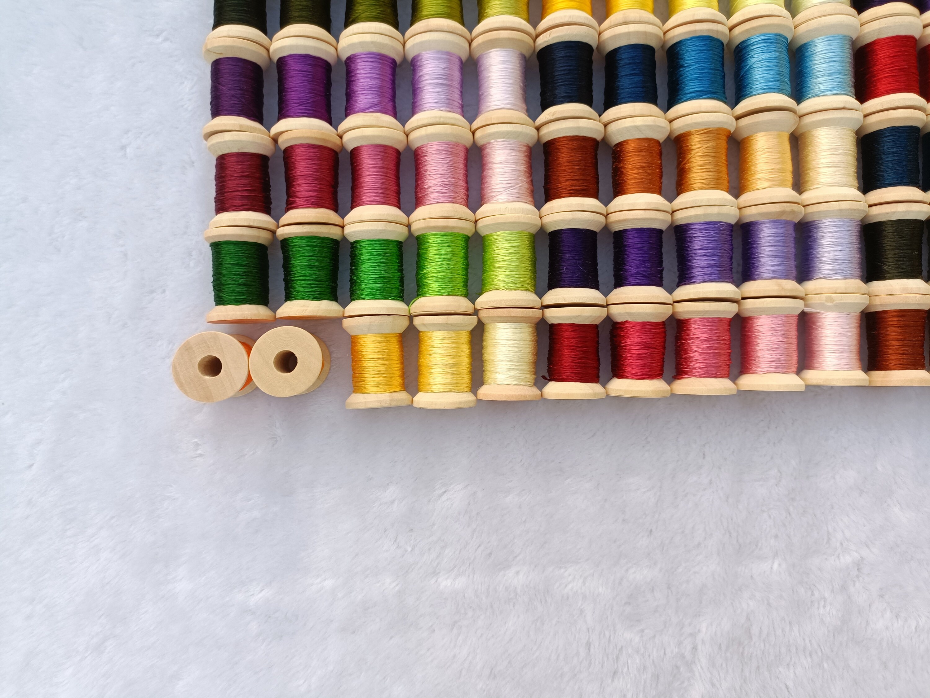 Silk Thread Packs 150 Spools 100% Fine Mulberry Silk Embroidery Threads ...