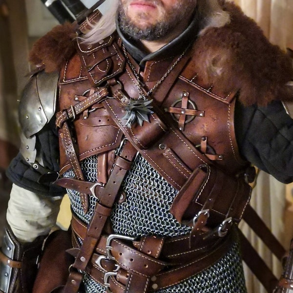 The Witcher 3 Wild Hunt Geralt Ursine Armor Pettorale + Pelliccia / Fatto a mano taglia personalizzate in vera pelle di alta qualità