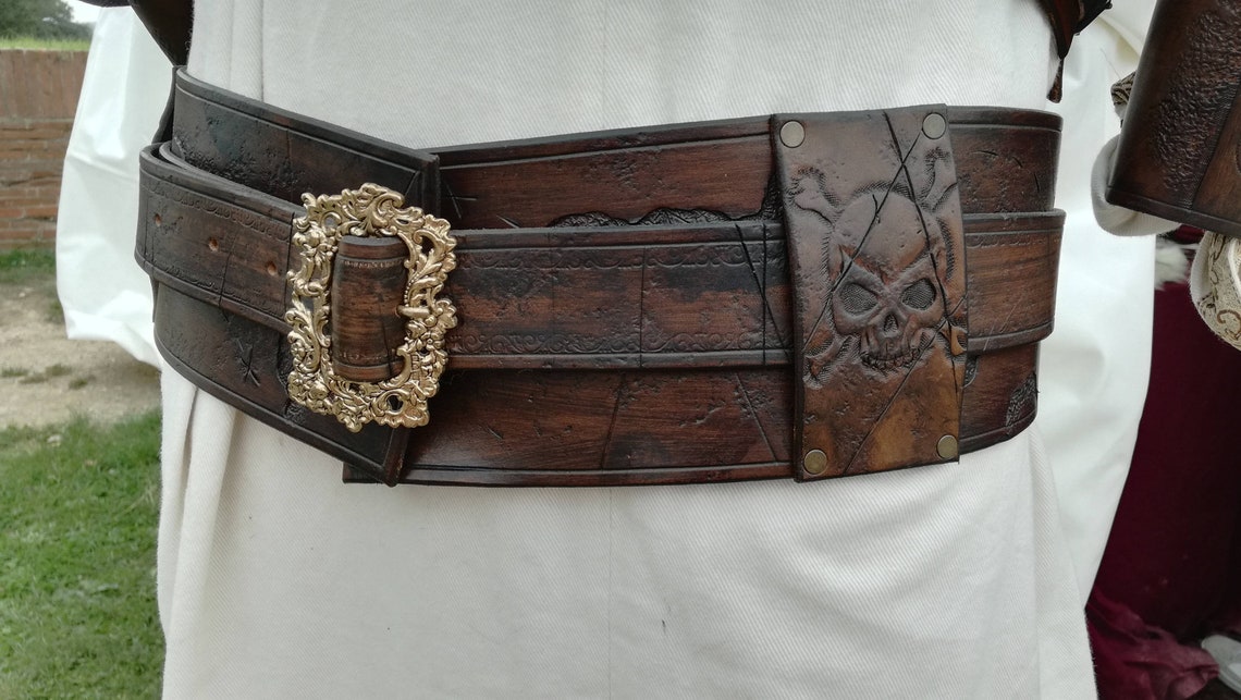 PIRATE BELT With Metallic Buckle and Jolly Roger Buccaneer - Etsy UK