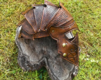 Casco medieval de escamas de cuero: máscara extraíble, cosplay LARP
