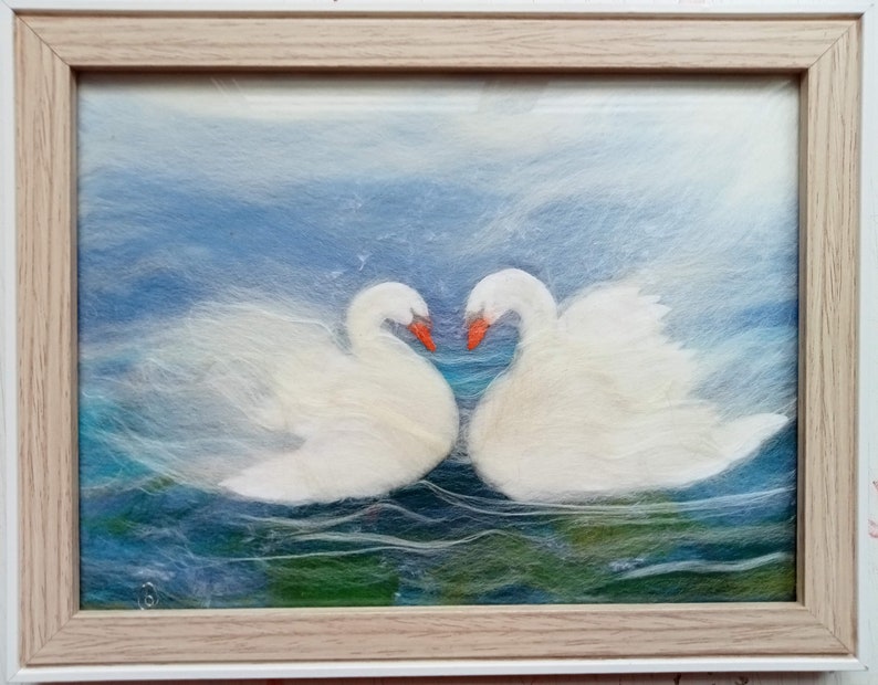 tableau en laine : couple de cygnes image 2