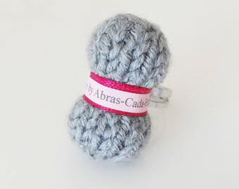 Ring of grey yarn (customizable)