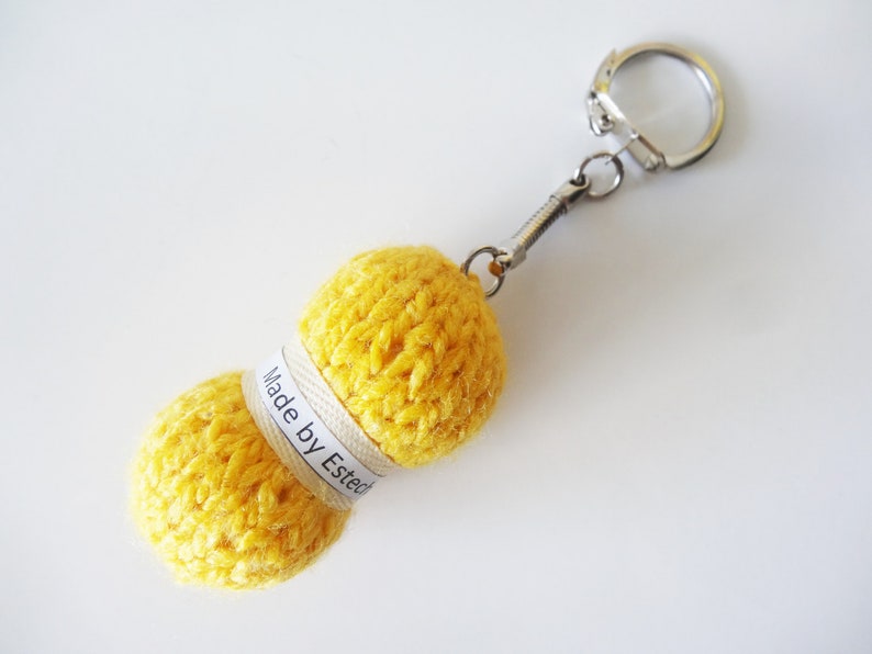 Porte-clés pelote de laine, noces de laine, 7 ans de mariage, noces de coton jaune