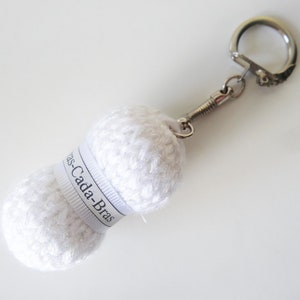 Porte-clés pelote de laine, noces de laine, 7 ans de mariage, noces de coton blanc