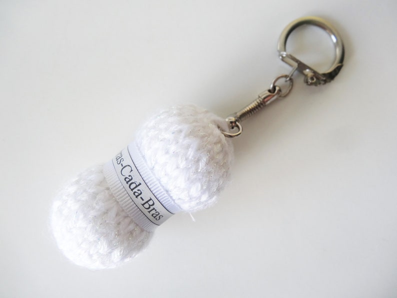 Porte-clés pelote de laine, noces de laine, 7 ans de mariage, noces de coton blanc