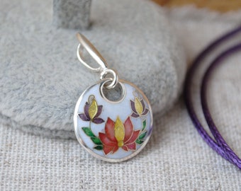 Lotus Blume Rund Silber und Cloisonne Emaille Anhänger Heiße emaillierte Halskette für Frauen Achtsamkeit Geschenk Balance Symbol Einzigartige Femme Schmuck