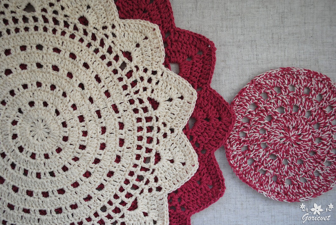 Napperon Rond Crocheté - Création Sylvette Raisonnier - Artisanat Français 57cm