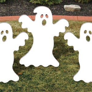 PVC All-Weather Ghostly Trio Yard Decoration