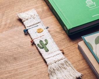 Woven bookmark for plant lovers