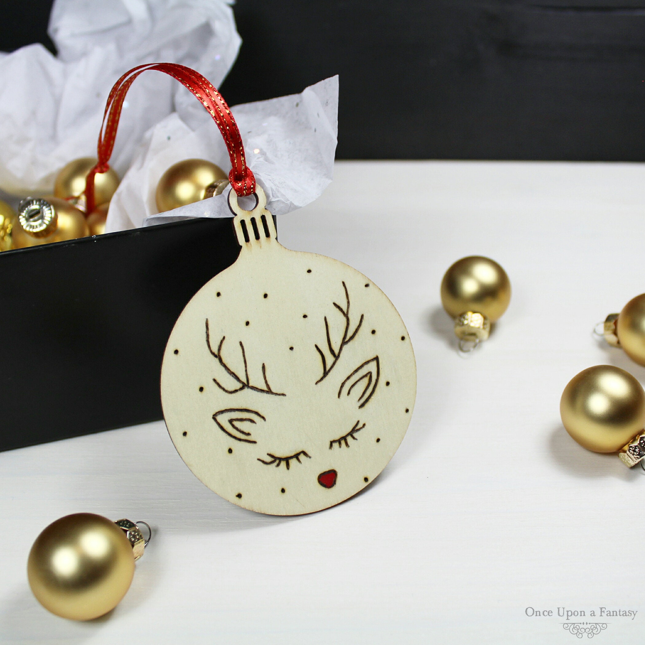 Décoration Boule de Noël en Bois Renne Gravée à La Main
