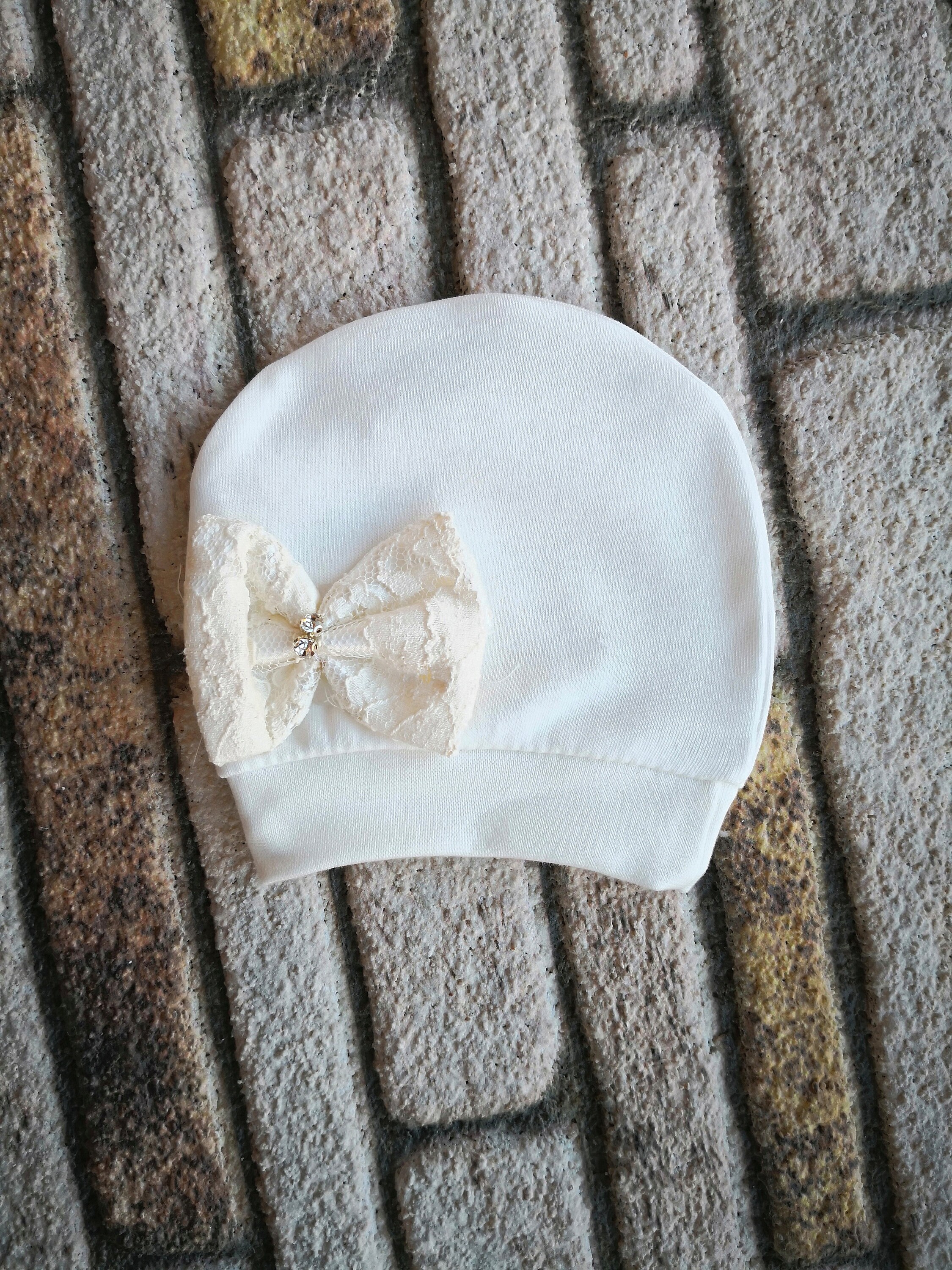 New Born Baby Blended Cap With Bow Check Design
