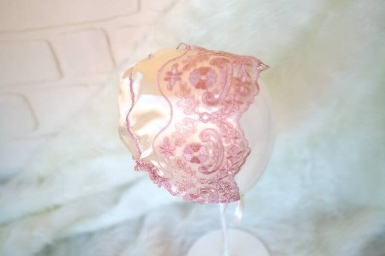 Lace Trim Bonnet in Ivory (3mths-2yrs)