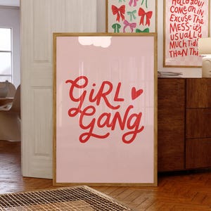 Impression de gangs de filles, rose et rouge imprimable, art mural féministe, impression girly, cadeau pour elle, cadeau bestie, décoration de chambre de fille, téléchargement immédiat