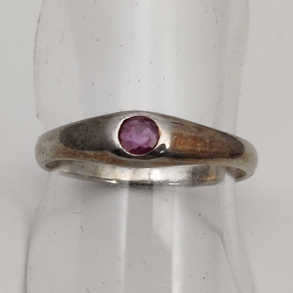 bague de fiançailles vintage cabochon pierre précieuse rubis sur argent massif