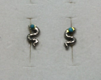 Petites Boucles d'oreilles vintage turquoise sur argent massif