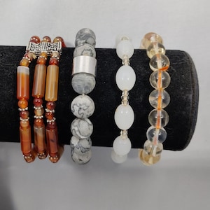 vintage elastic bracelet in semi-precious fine stones