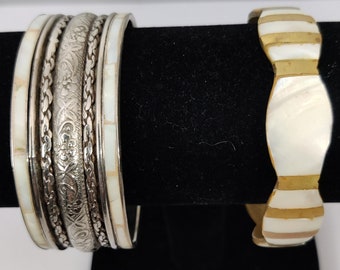 bracelet vintage  jonc fermé en nacre et métal