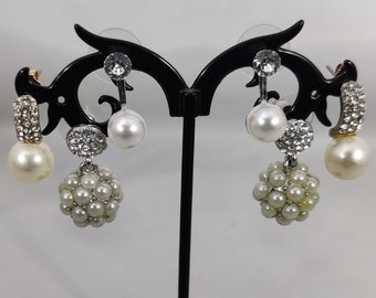 boucles d'oreilles vintage métal argenté et perles blanc nacré façon perle de culture