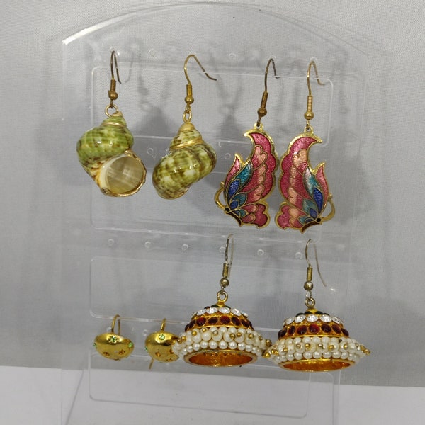 PAIRES de boucles d'oreilles vintage en métal doré, verre et strass pour oreilles percées