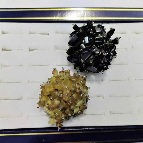 chip ring semi-precious fine stones in jumble