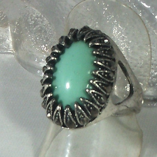 bague vintage en marcassites et pâte de verre turquoise sur métal argenté