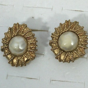 signed JACQUES ESTEREL vintage fancy clip-on earrings with white pearl and gold metal