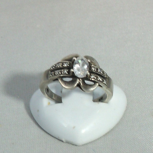 vintage zircon ring one oval and 12 rounds on solid silver