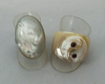 vintage white mother-of-pearl ring