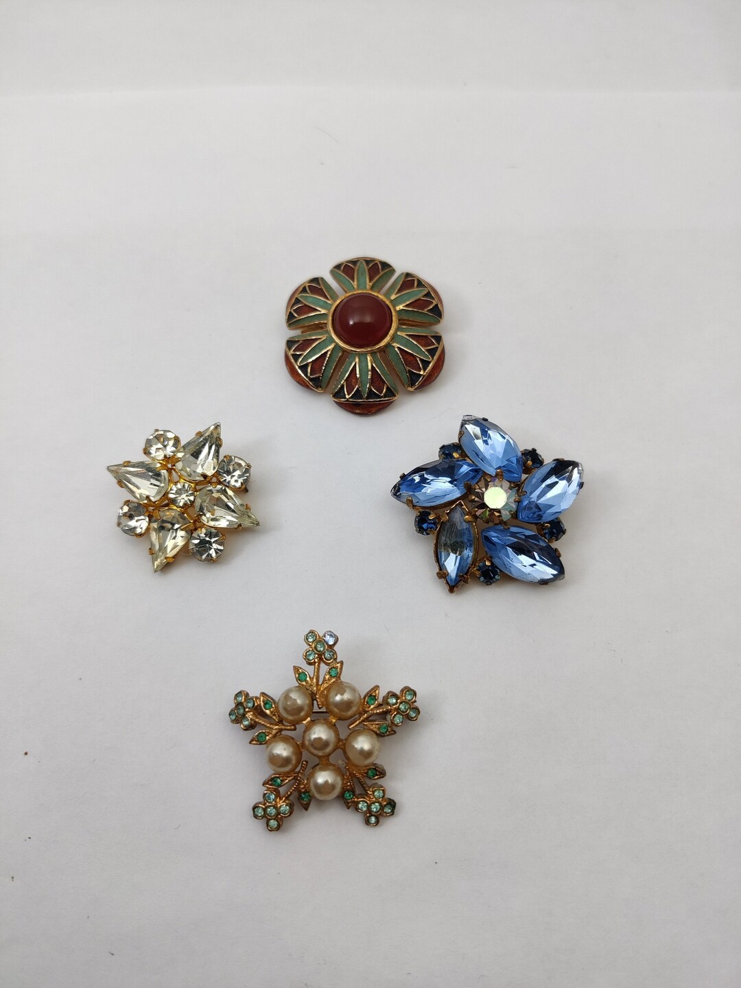 Lot De Broches Vintage Dorées Avec Perles - Occasion, Style Rétro