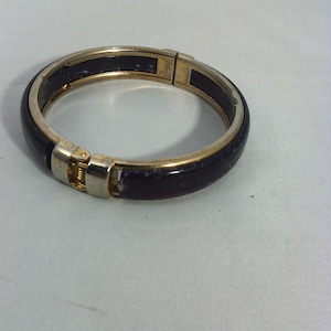 vintage articulated bangle bracelet in resin and metal