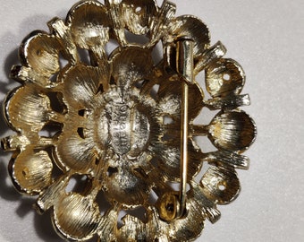 Rare broche cravate victorienne en forme de serpent en or rose 15 carats, corail