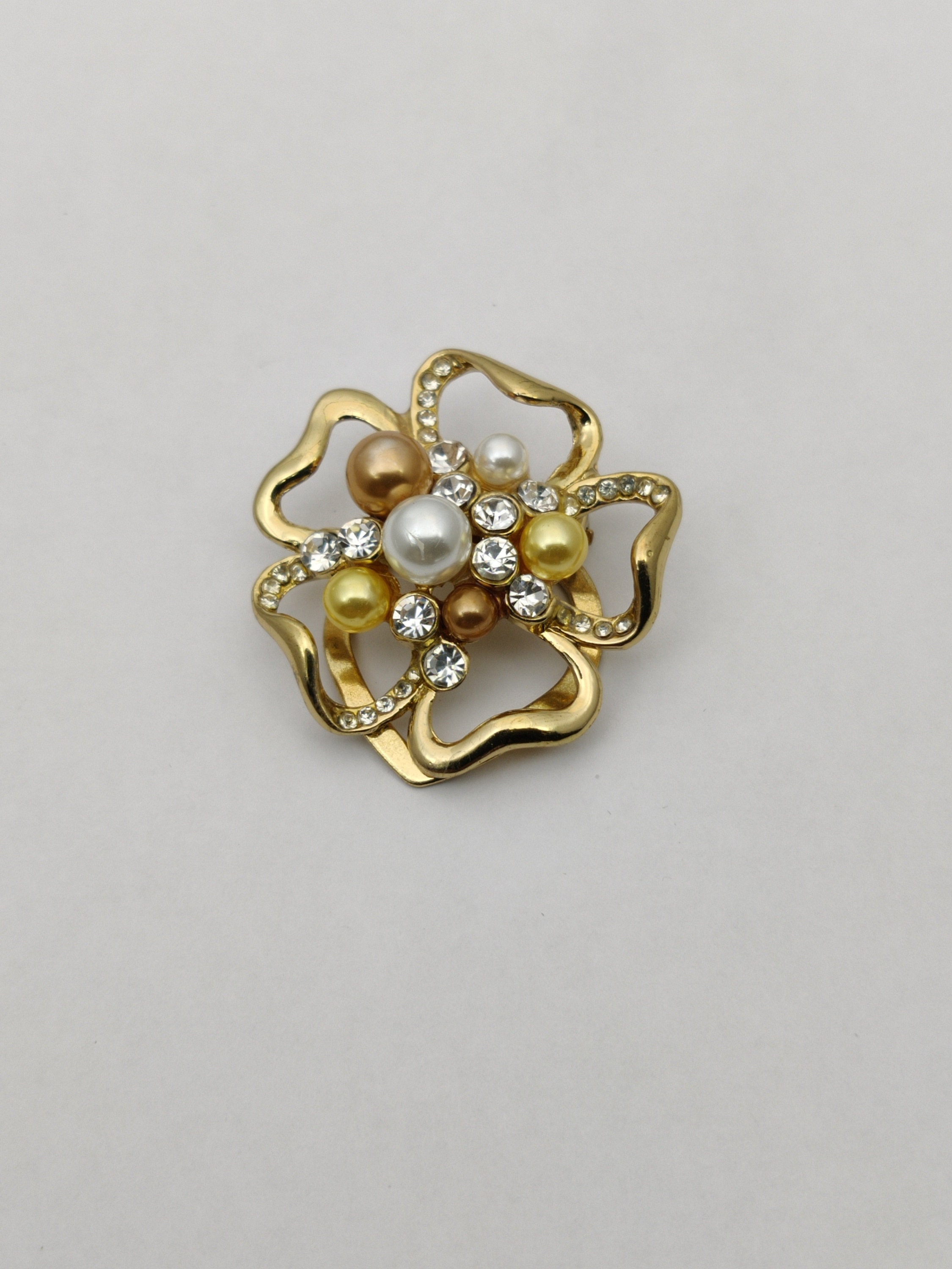 Broche à clip de foulard vintage Fleurs en Métal doré sur Nacre