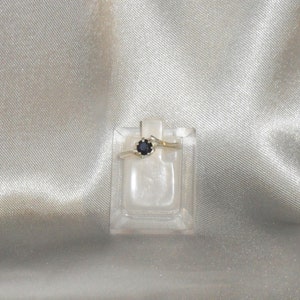 blue sapphire gemstone and 925 silver ring image 3