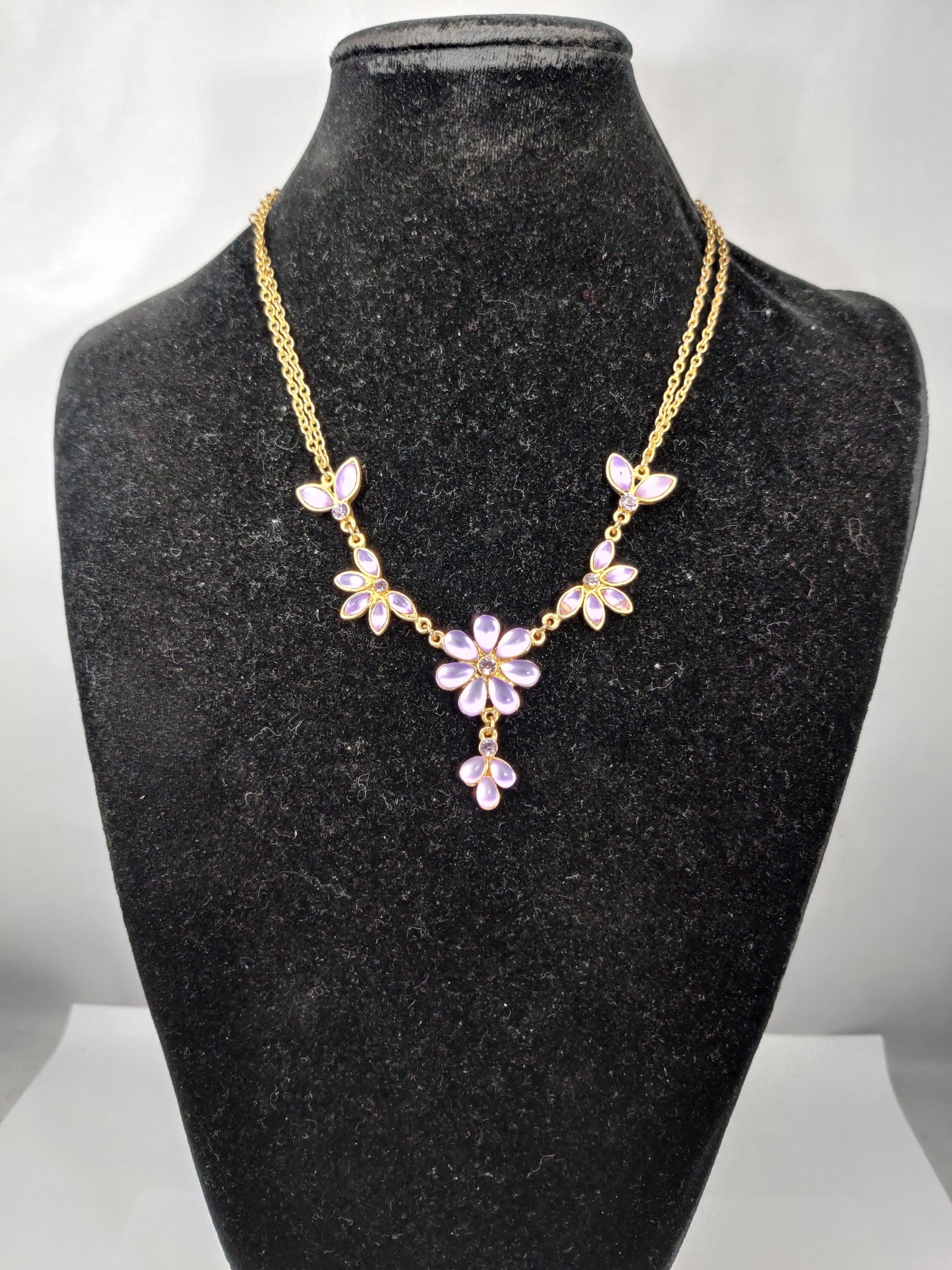 Collier Mi-long Doré Avec Strass - Style Années 90 - En Très Bon état (occasion)