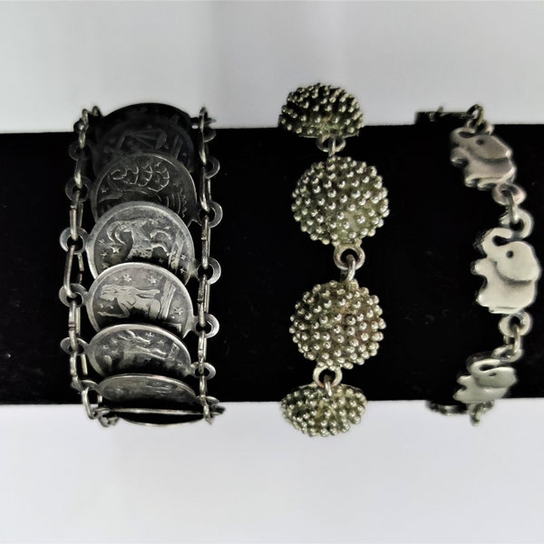 bracelet  vintage avec chaine mailles et connecteurs en métal argenté